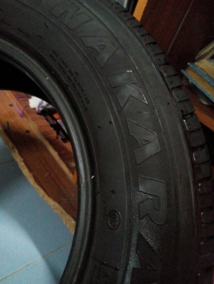 185/70R14  DEESTONE NAKARA ปี16  มี 2 เส้น โทร.081-427-3941 ตจว.ส่งได้ครับ ไอดีไลน์ 0814273941