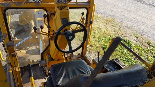 รถเกรดแชมเปี้ยน ราคา 600,000 เอวอ่อนมีทะเบียน กทม