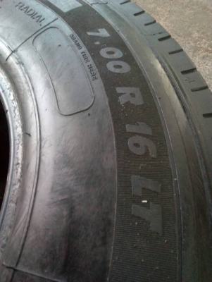 ยางบรรทุก 7.00R16 MICHELIN Agilis  มี 1 เส้น    โทร.081-427-3941 ไอดีไลน์ 0814273941