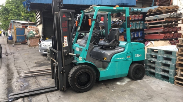 ขายโฟล์คลิฟท์ Mitsubishi 3ตัน ดีเซล สภาพ 95\%
