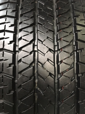 แม็กป้ายแดง Ford ranger wildtrak ขอบ18 พร้อมยางป้ายแดง Bridgestone 265-60-18 ปี 17 ตุ่ม เส้นสีชัดๆ