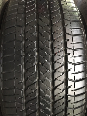 แม็กป้ายแดง Ford ranger wildtrak ขอบ18 พร้อมยางป้ายแดง Bridgestone 265-60-18 ปี 17 ตุ่ม เส้นสีชัดๆ