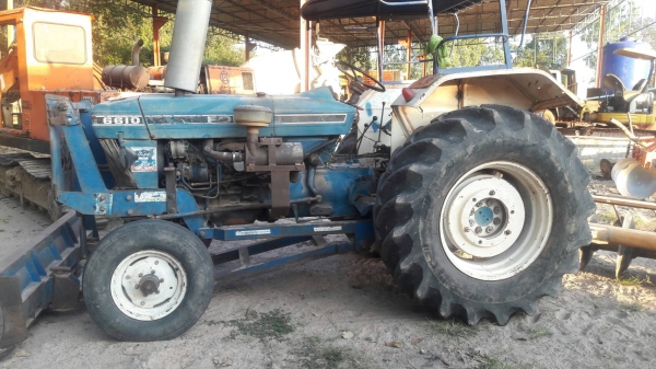 ขายรถไถ Ford 6610