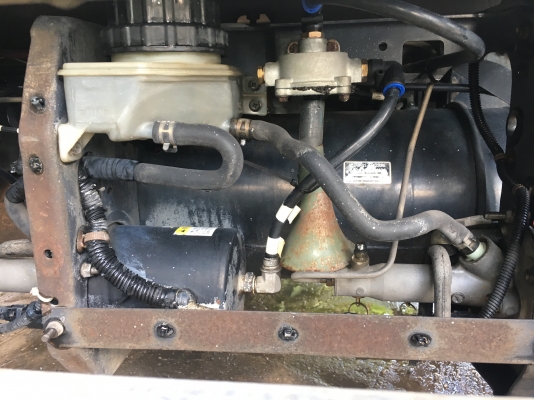 ขายรถ6ล้อHINO MEGA FC 170แรงม้ายาว5.6 ปี48 ขายรถ6ล้อHINO MEGA FC 170แรงม้ายาว5.6 ปี48