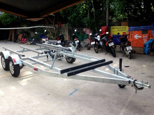 รับต่อเทเลอร์เรือและเจ็ทสกีงานสีและชุปกาวาไนล์