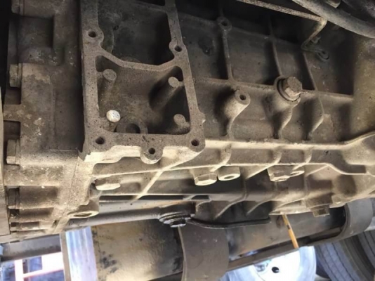 ขาย 1,100,000 ISUZU DECA 320 แมคโหลด ปี 51 เครื่องดี เกียร์ดี หัวบาง ยางดี คัสชีสวย เอกสารเล่มทะเบียนพร้อมโอน รถอยู่  นครสวรรค์ 090-772-3710 090-772-3708