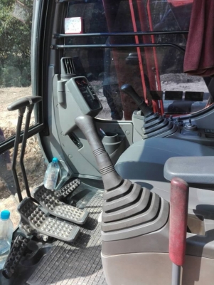 ขาย 1,390,000 HITACHI zx 200-1 JANPAN ทำงาน 15,000 ชม. ไฟฟ้าสมบูณร์ เครื่องดี ปั้มแรง เอวแน่น ช่วงล่างสวย อินวอยทร์ รถอยู่ จันทบุรี 090-772-3710 090-772-3708