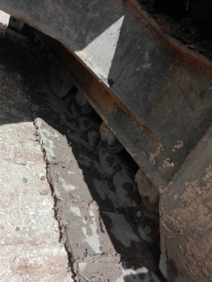 ขาย 1,390,000 HITACHI zx 200-1 JANPAN ทำงาน 15,000 ชม. ไฟฟ้าสมบูณร์ เครื่องดี ปั้มแรง เอวแน่น ช่วงล่างสวย อินวอยทร์ รถอยู่ จันทบุรี 090-772-3710 090-772-3708