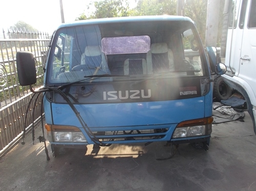 ขายหัว ISUZU  NPR 12V  หัวนอก อุปกรณ์ครบ  สภาพสวยๆ 45,000-50,000บาท  มี8หัวให้เลือก
