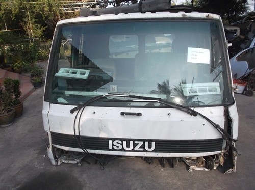 ขายหัว ISUZU ROCKY หัวนอก  มีผุด้านล่าง  ข้างบนสวย ภายในสวย อุปกรณ์ครบ