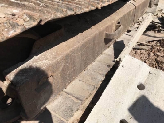 ขาย 425,000 บาท KOMATSU PC120-5 คอนโทรลยาว  เครื่องดี ปั้มแรง โช่หนา เอวแน่น (ไฟฟ้าครบ -มอเตอร์คันเร่งอยู่) เอกสารชื่อขาย  รถอยู่  จ.ปทุมธานี. โทร 0610710295