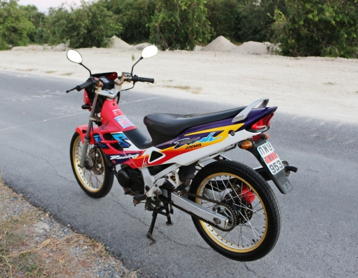 DASH 125 DASH 125