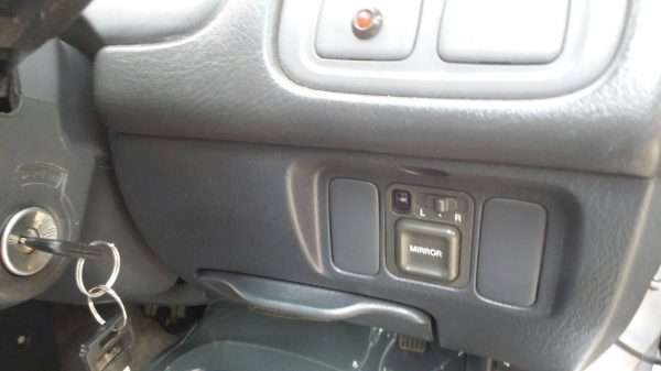 ขายรถบ้านสวยพร้อมใช้ปลายปี99ไฟท้ายเม็ดข้าวโพดแอแบ๊คABSดิสสี่ล้อ