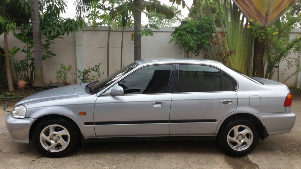 ขายรถบ้านสวยพร้อมใช้ปลายปี99ไฟท้ายเม็ดข้าวโพดแอแบ๊คABSดิสสี่ล้อ