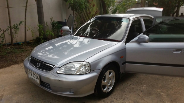 ขายรถบ้านสวยพร้อมใช้ปลายปี99ไฟท้ายเม็ดข้าวโพดแอแบ๊คABSดิสสี่ล้อ