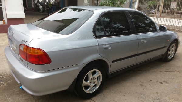 ขายรถบ้านสวยพร้อมใช้ปลายปี99ไฟท้ายเม็ดข้าวโพดแอแบ๊คABSดิสสี่ล้อ