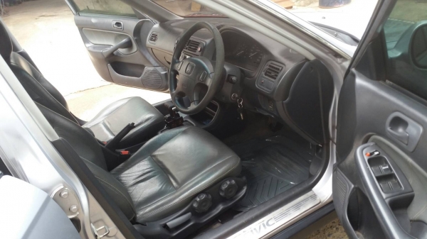 ขายรถบ้านสวยพร้อมใช้ปลายปี99ไฟท้ายเม็ดข้าวโพดแอแบ๊คABSดิสสี่ล้อ