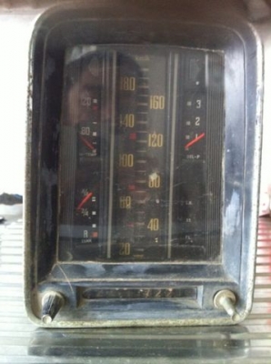 เรือนไมล์เบนซ์หางปลา w111