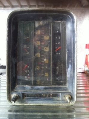 เรือนไมล์เบนซ์หางปลา w111