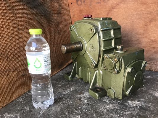 ขายหัวเกียร์ทดรอบ LM เบอร์ 80 พร้อมตัวทดย่อย อัตราทด 1:2400 รอบช้ามาก สภาพสวย หมุนนิ่ม พร้อมใช้งาน