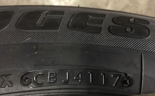 แม็กยางป้ายแดง ISUZU 1.9Blue Power X-Series 215-70-16 ปลายปี17