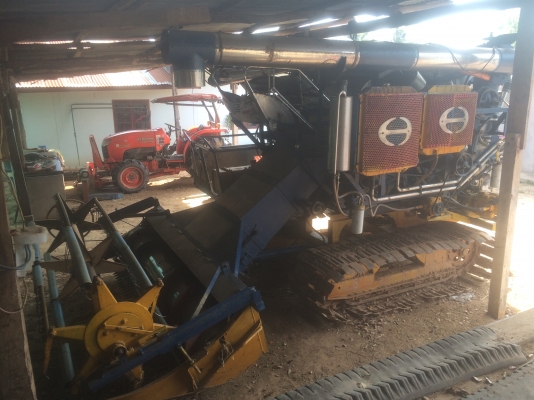 ขาย อภิชาติการช่าง  เครื่อง Ho7d-turbo  ตัวเดิน 10 อภิชาติ เพลาใหญ่ ปั้ม 22  โช่ใหม่ 2 ข้าง 42 ข้อ  ตู้ 5.8 ฟุต อุ้ม 2 ตัน ปาก 2.9 เมตร โรลเลอร์ใหม่ 1 แถว  ราคา 460,000 อยู่สุรินทร์ครับ