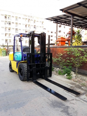 ขายรถยกโฟร์คลิฟท์ KOMAT'SU 5 ตัน ดีเซล เครื่องดี,เกียร์แน่น ขายรถยกโฟร์คลิฟท์ KOMAT'SU 5 ตัน ดีเซล เครื่องดี,เกียร์แน่น