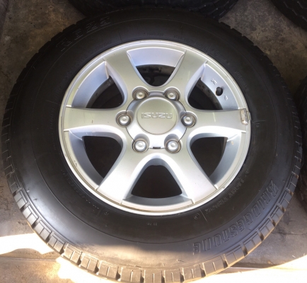 ล้อแม็ก ISUZU Platinum ขอบ15 พร้อมยาง Bridgestone 215-70-15 ปลายปี 11