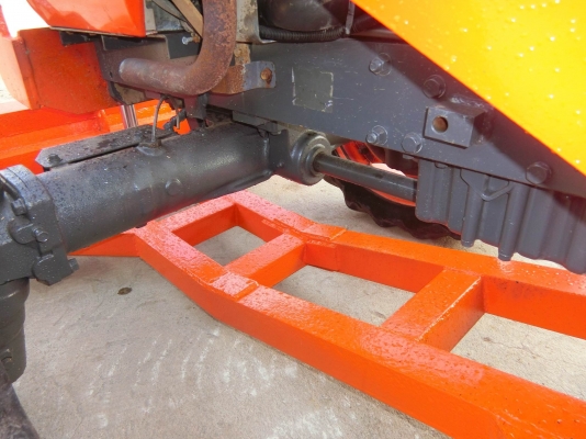 M5000คะพร้อมใบดันหน้า+ผาน6ทำงาน2383ชม รถปี52มีเล่มทะเบียนพร้อมโอนคะ