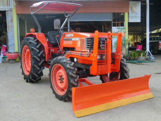 M5000คะพร้อมใบดันหน้า+ผาน6ทำงาน2383ชม รถปี52มีเล่มทะเบียนพร้อมโอนคะ