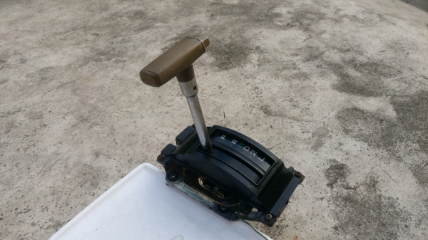 ขายด้ามเข้าเกียร์ออโต้ทรงคลาสสิค