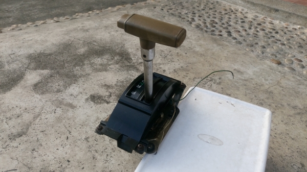 ขายด้ามเข้าเกียร์ออโต้ทรงคลาสสิค