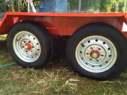 พ่วงลากรถเกี่ยว แบคโฮ พ่วงลากรถเกี่ยว แบคโฮ