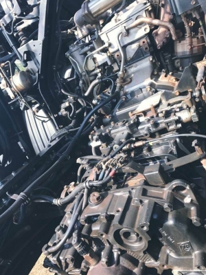 หัวลาก Isuzu 360 แรง ปี 2556 พร้อมหางสามเพลา หัวเดิมบาง ยางดี คัสซีสวย เครื่องดี เกียร์ดี รถไม่เคยเก