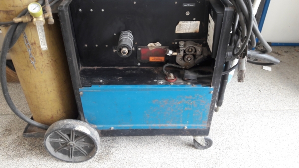 เครื่องเชื่อม MIG หรือ CO2 - Miller เครื่องเชื่อม MIG หรือ CO2 - Miller