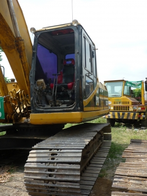 รถแบคโฮ CAT-320B เลขเครื่อง 71K20568 เลขตัวรถ 5BR01235