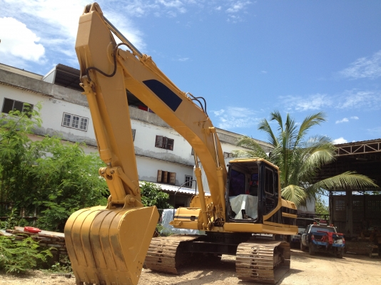 รถแบคโฮ CAT-320B เลขเครื่อง 71K20568 เลขตัวรถ 5BR01235