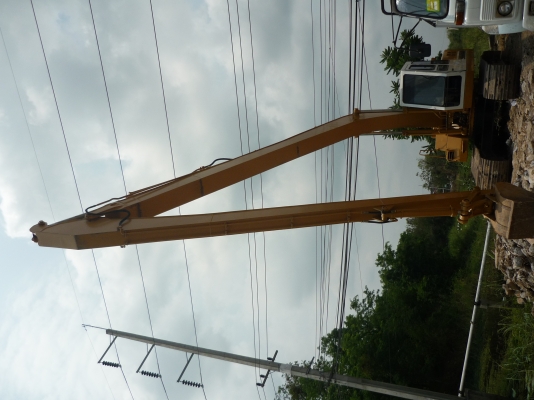 รถแบคโฮ เดวู HD220LC บูมยาว 18 เมตร