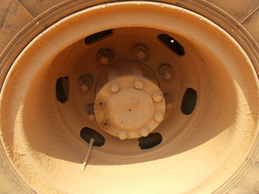 ขายด่วนรถสิบล้อหลงสองเพลาดรั้มยูโรว้นเทอโบอินเตอร225แรง ขายด่วนรถสิบล้อหลงสองเพลาดรั้มยูโรว้นเทอโบอินเตอร225แรง