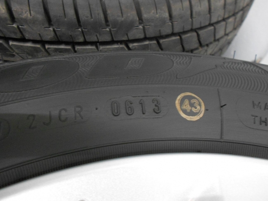 ขายล้อแม็ก honda jazz ขอบ 15 พร้อมยางป้ายแดงปี 13/เทิร์นได้-ใส่ฟรีค่ะ ขายล้อแม็ก honda jazz ขอบ 15 พร้อมยางป้ายแดงปี 13/เทิร์นได้-ใส่ฟรีค่ะ