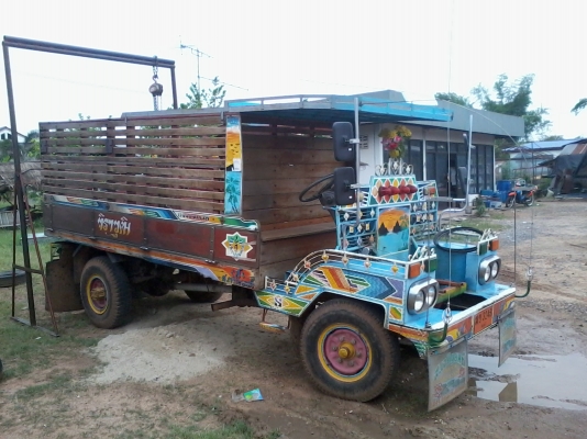 รถอีแต๋น 4 ล้อ มีเกียร์สโลว์ เพลา 110 สภาพแจ๋ว ๆ