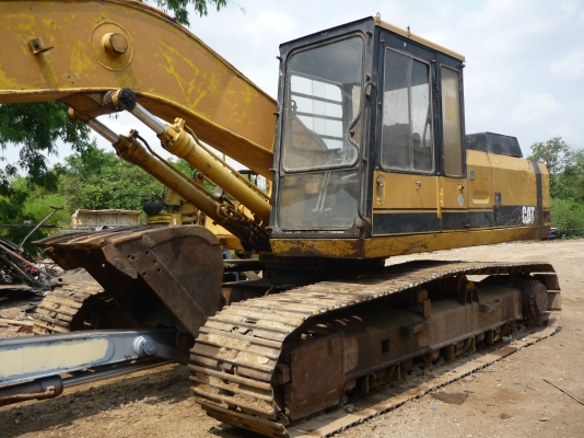 รถแบคโฮ CAT-E200BLC บูมยาว 18 เมตร