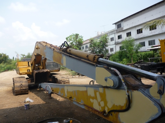 รถแบคโฮ CAT-E200BLC บูมยาว 18 เมตร