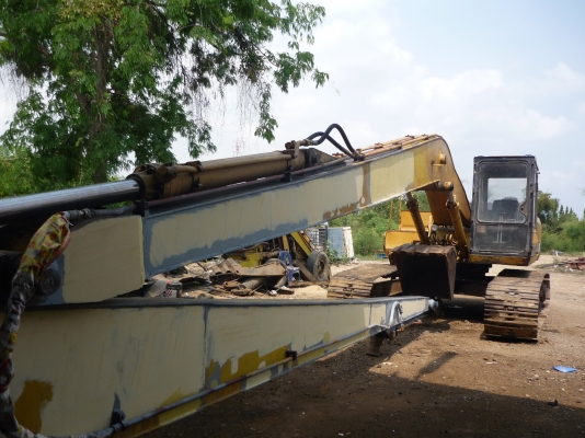 รถแบคโฮ CAT-E200BLC บูมยาว 18 เมตร