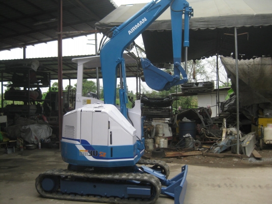 ขายรถขุดดินBACKHOE AIRMAN HM30sz เป็นรถนอกนำเข้าเอง พร้อมใช้งาน