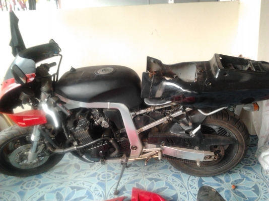 ขายซาก  suzuki R-7  หรือต้องการอะไหล่บางอย่างแยกขาย