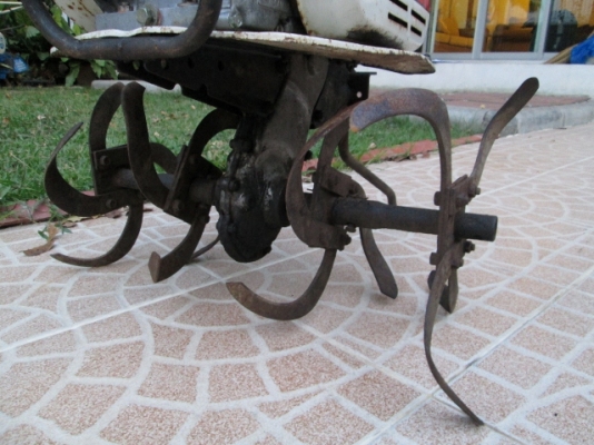 รหัส:13001145เครื่องพรวนดินG270L(2.7ps)ชุดพรวนดินกว้าง60cm.สภาพคัดมาสวยรถพร้อมทำงานติดเครื่องง่าย