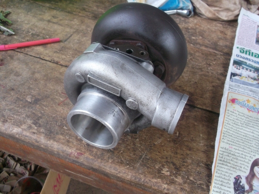 ขายเทอร์โบ KOMATSU PC 200-3 ราคาไม่แพง