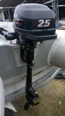 ขายด่วน เรือยาง 2.90ม. พร้อมเครื่องยนต์ 2.5แรงม้า 4จังหวะ 29000 บาท เท่านั้น