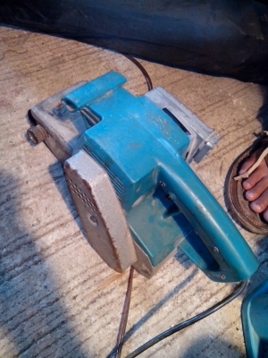 เครื่องขัดกระดาษทรายรถถังมากีตา